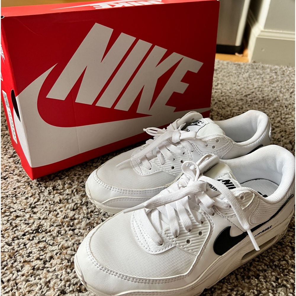 Nike AIR MAX